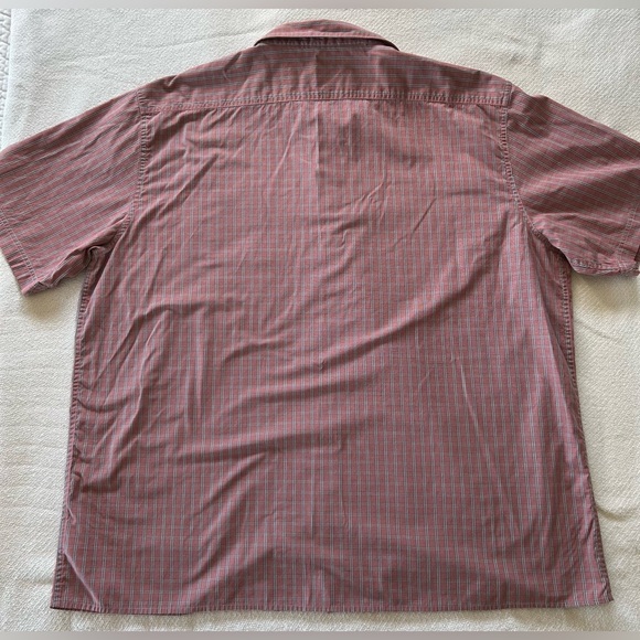 Mountain Hardware Grove Hide Out Short Sleeve Shirt - Picture 2 of 7